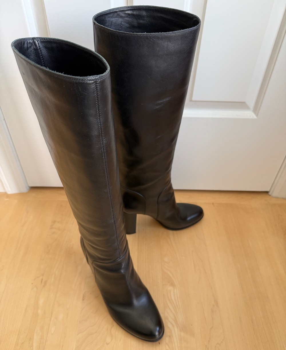 Sergio Rossi - Tall Leather Knee-High Boots - Black. Size IT 39.5 / US 9.5.